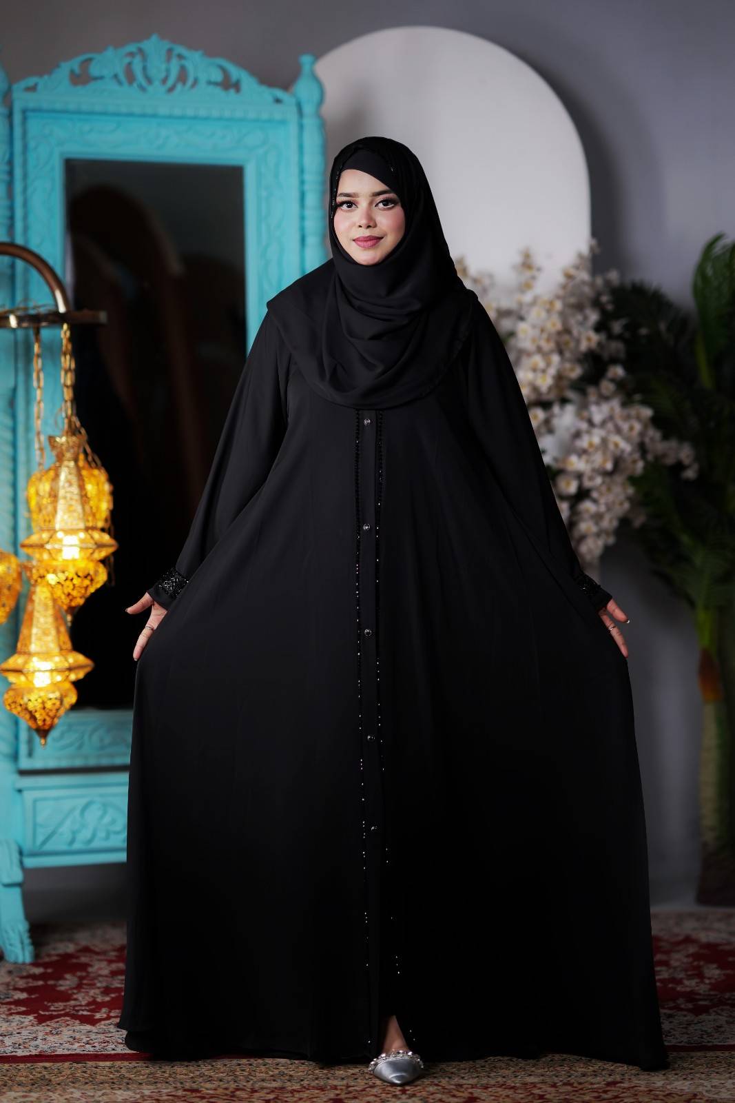 The Elite Black Karchupi Abaya